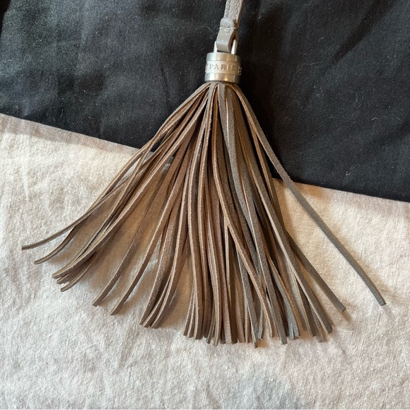 Saint Laurent Lou Crossbody Camera Bag Grey - Picture 14 of 15